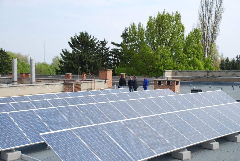 Napenergia hasznosítása villamosenergia termelésére Martfû két újabb intézményében